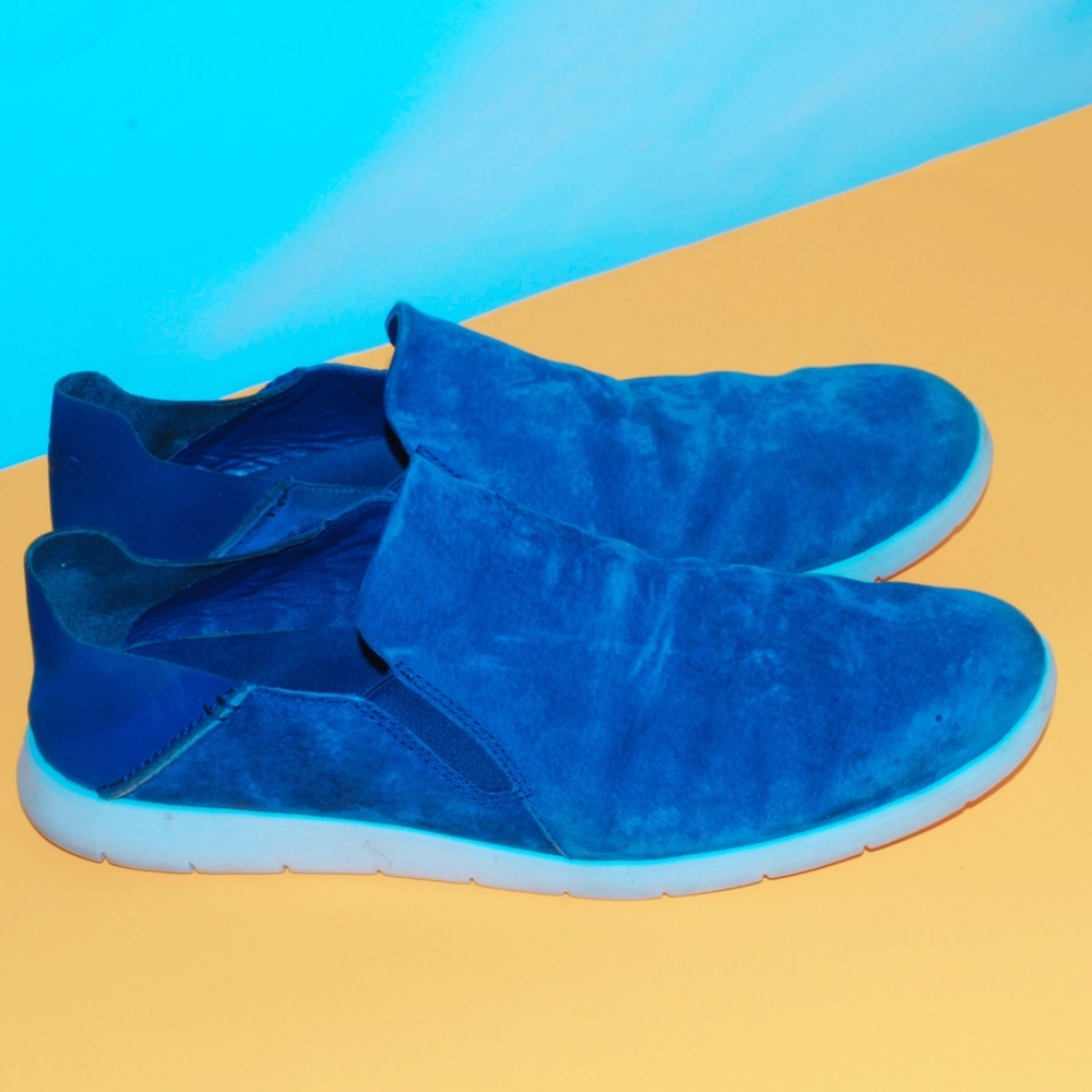 Ugg Slip-On Shoe w/ Fur Inserts (Size 13)